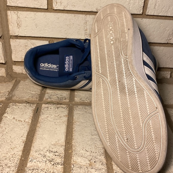 Men’s / Adidas Neo Navy shoes. Size 11 - Picture 4 of 4